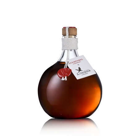 XO Grande Champagne 1920s Atemporel limited edition Maison A. de Vacqueur Cognac