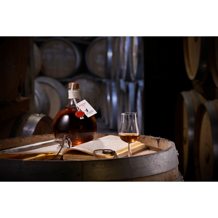 XO Grande Champagne 1920s Atemporel limited edition Maison A. de Vacqueur Cognac